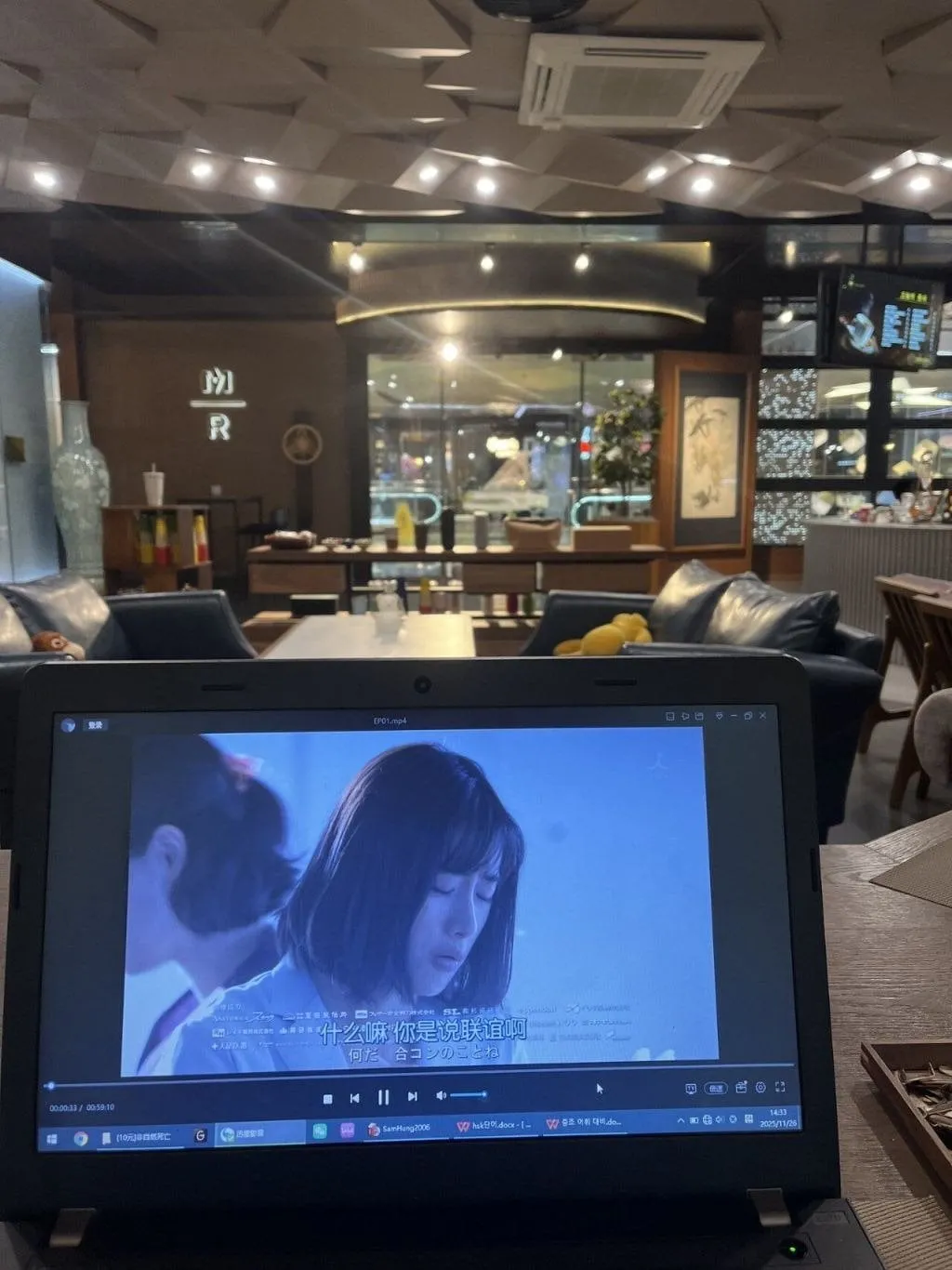 싱글벙글 북쪽에 있는 평양 정권 근황
