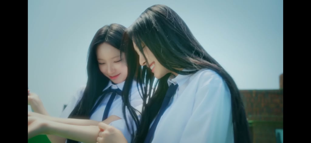 태연 '만찬가' 리메이크 버전 뮤비 찍은 리센느 원이, 미나미