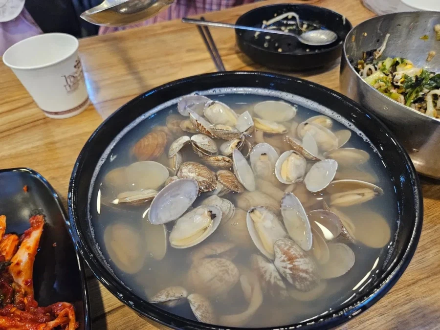 리뷰 6000개 달린 칼국수 맛집.jpg