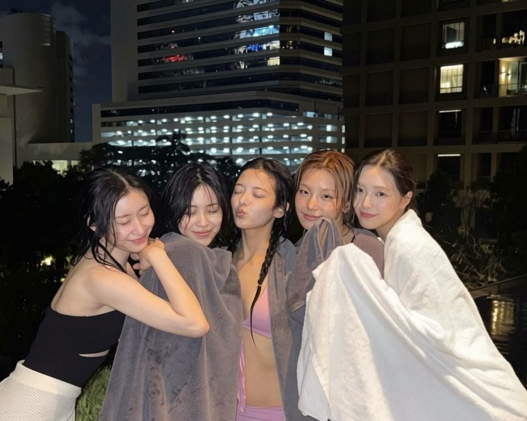 ITZY) 수영장 유나
