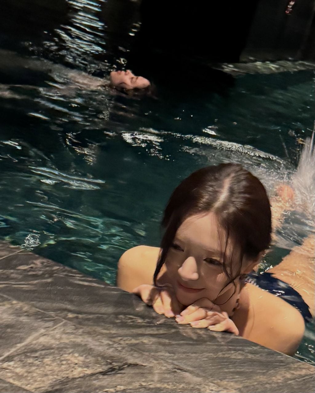 ITZY) 수영장 유나