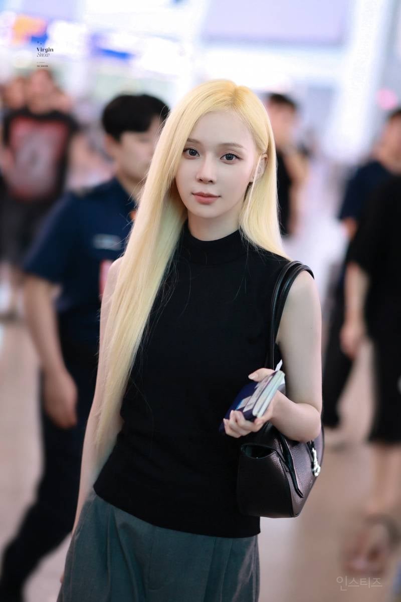 SM에 불만 많아보이는 에스파 윈터.JPG