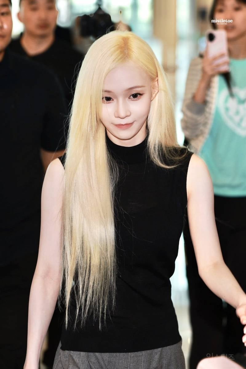 SM에 불만 많아보이는 에스파 윈터.JPG