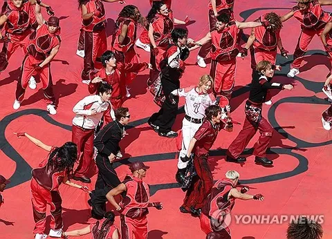 월드컵 결승전 하프타임 공연 출연진 라인업