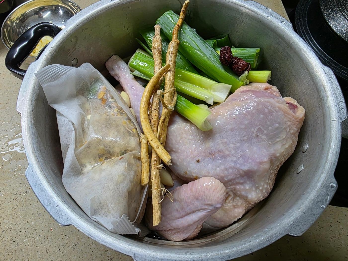 직장에서 3천원씩 걷어서 해먹는 점심 싸이버거