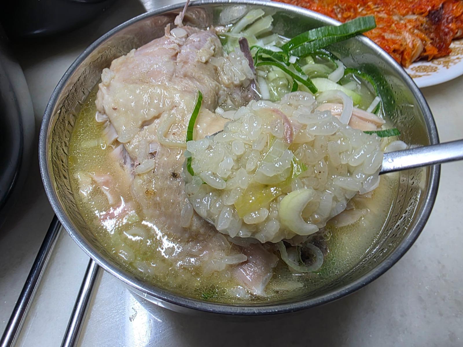 직장에서 3천원씩 걷어서 해먹는 점심 싸이버거