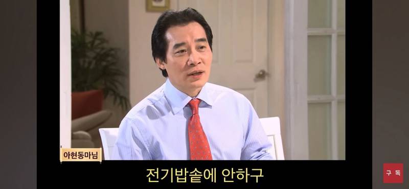 현재 반응 𝙅𝙊𝙉𝙉𝘼 터진 예나 워터밤 의상..JPG