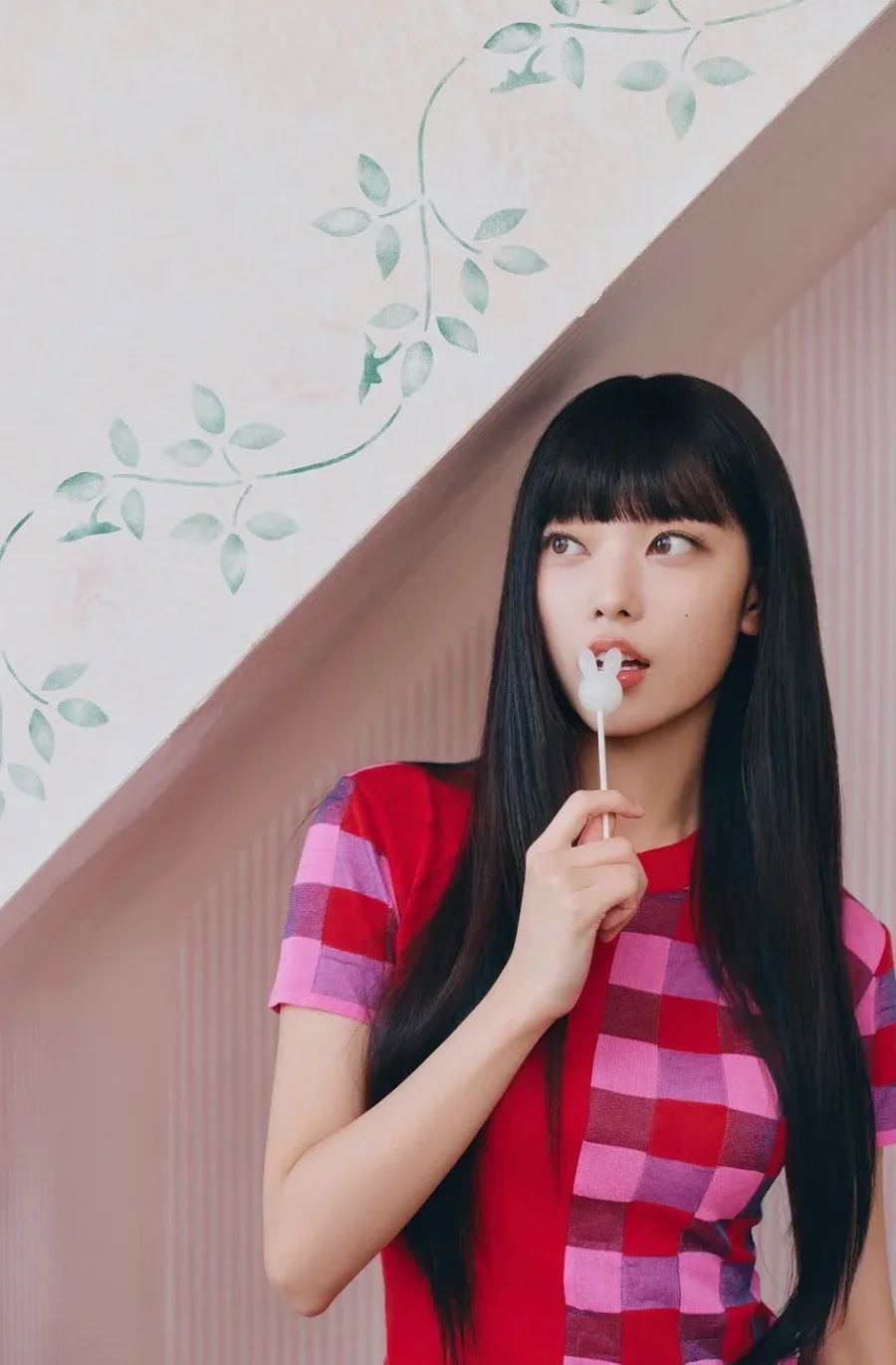 복귀 시동거는 뉴진스 민지,하니,해린,혜인 샷.jpg
