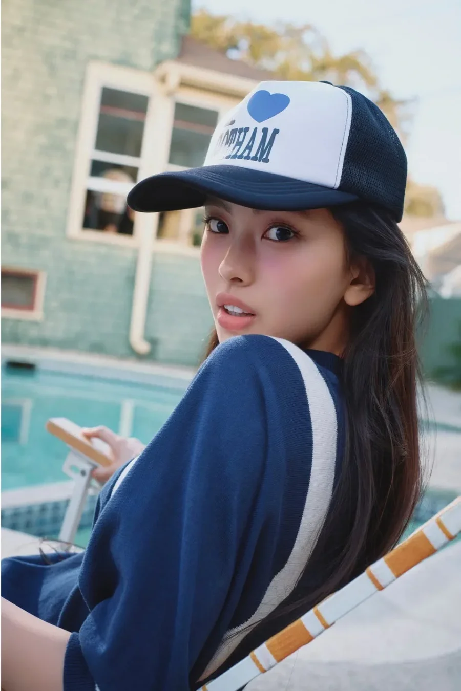 복귀 시동거는 뉴진스 민지,하니,해린,혜인 샷.jpg