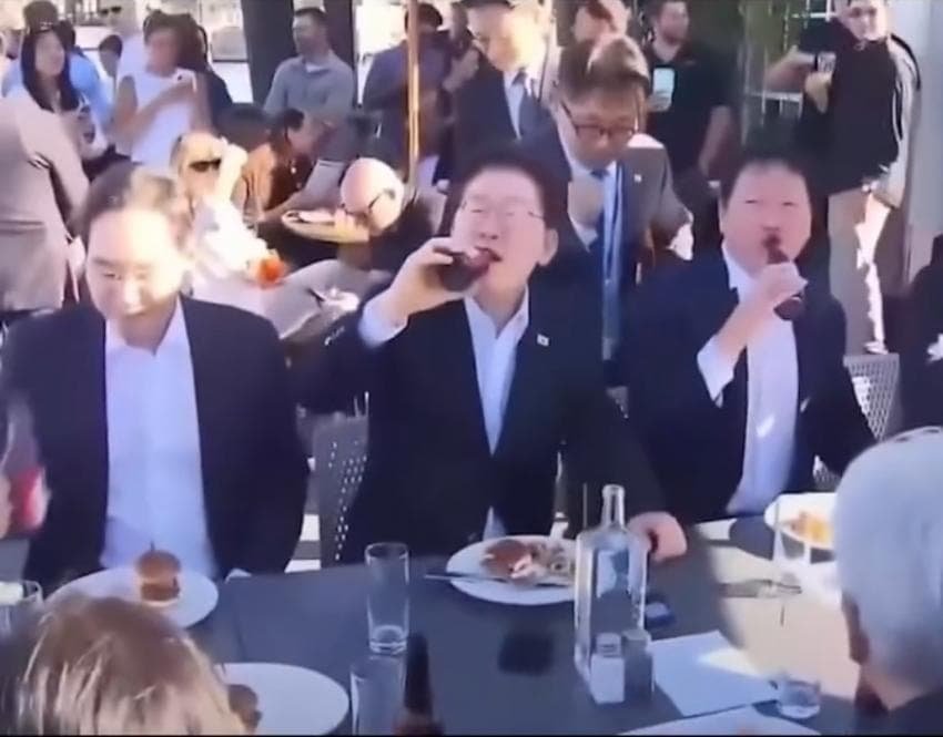 이재명 대통령 젠슨황하고 건배? 부장님 회식 감성. 우리는 식구다!!