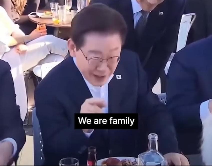 이재명 대통령 젠슨황하고 건배? 부장님 회식 감성. 우리는 식구다!!