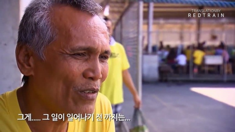 그가 필리핀 닭장 감옥에 15년동안 갇혀있는 이유