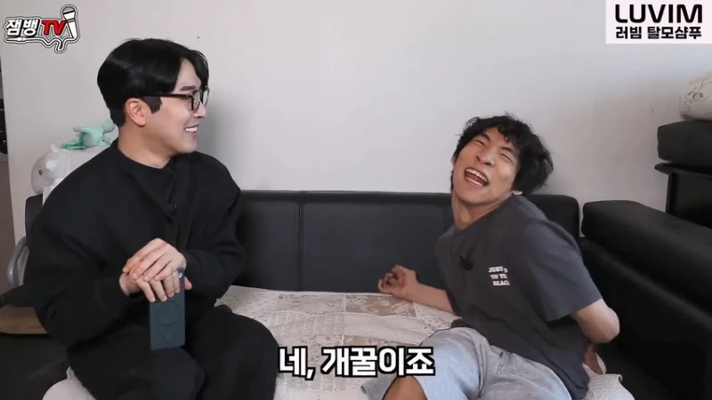 싱글벙글 '전장연, 만능발 대신 박위 돕는다'에 만능발 반응