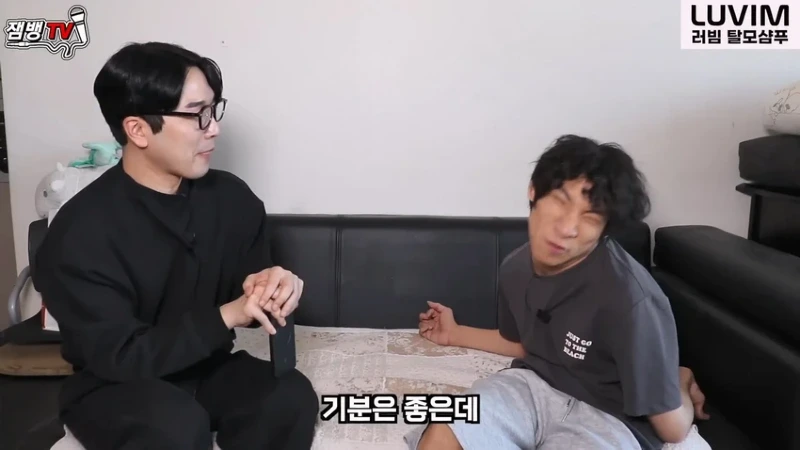 싱글벙글 '전장연, 만능발 대신 박위 돕는다'에 만능발 반응