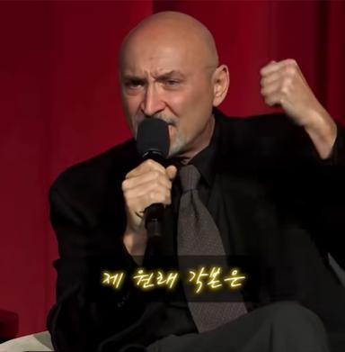 쇼생크 탈출의 엔딩 장면이 원작과 다른 이유.