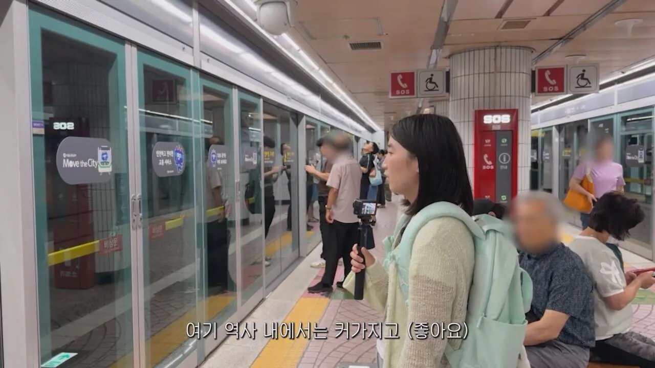 동생들 떡볶이 사주려 직접 사러간 시각장애인 누나