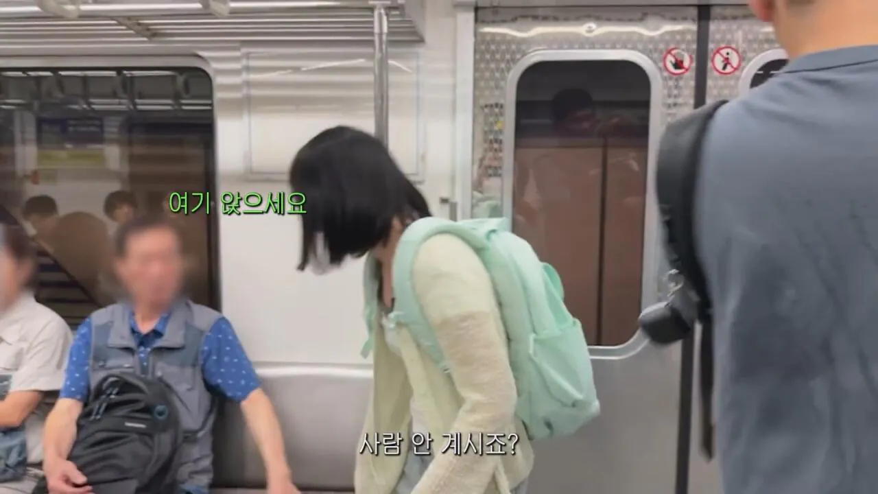 동생들 떡볶이 사주려 직접 사러간 시각장애인 누나