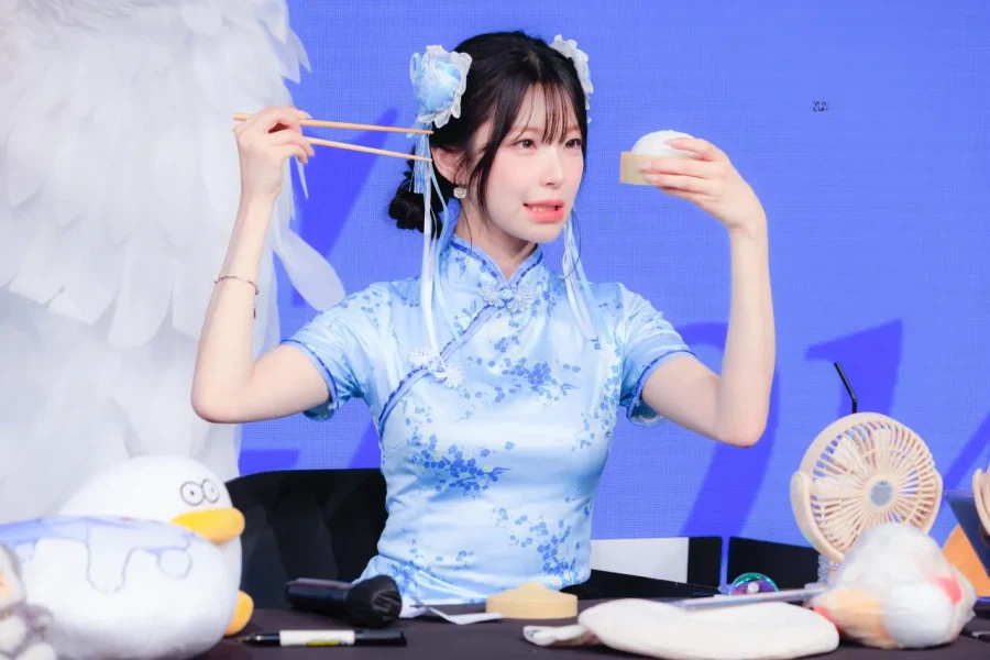 반도의 00년생 아이돌 gif