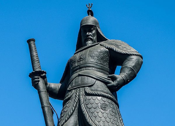 레딧 밀덕들이 뽑은 역대 해군 명장 순위