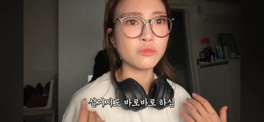 리뷰 1점대 고시원 살아보기 시도하는 여자 유튜버