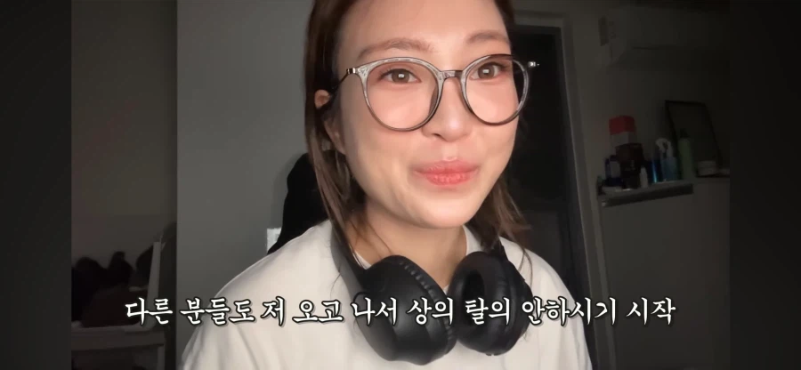 리뷰 1점대 고시원 살아보기 시도하는 여자 유튜버