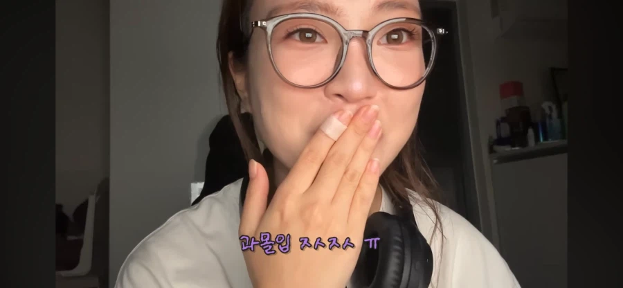 리뷰 1점대 고시원 살아보기 시도하는 여자 유튜버