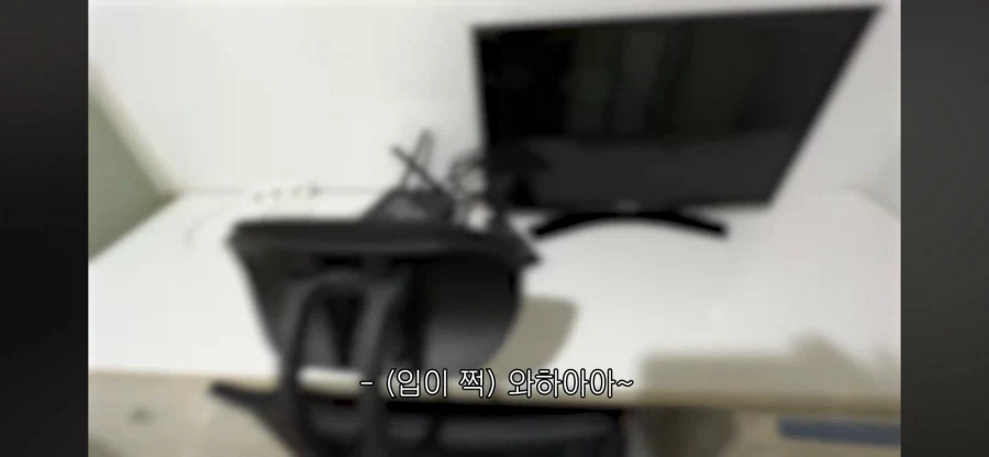 리뷰 1점대 고시원 살아보기 시도하는 여자 유튜버