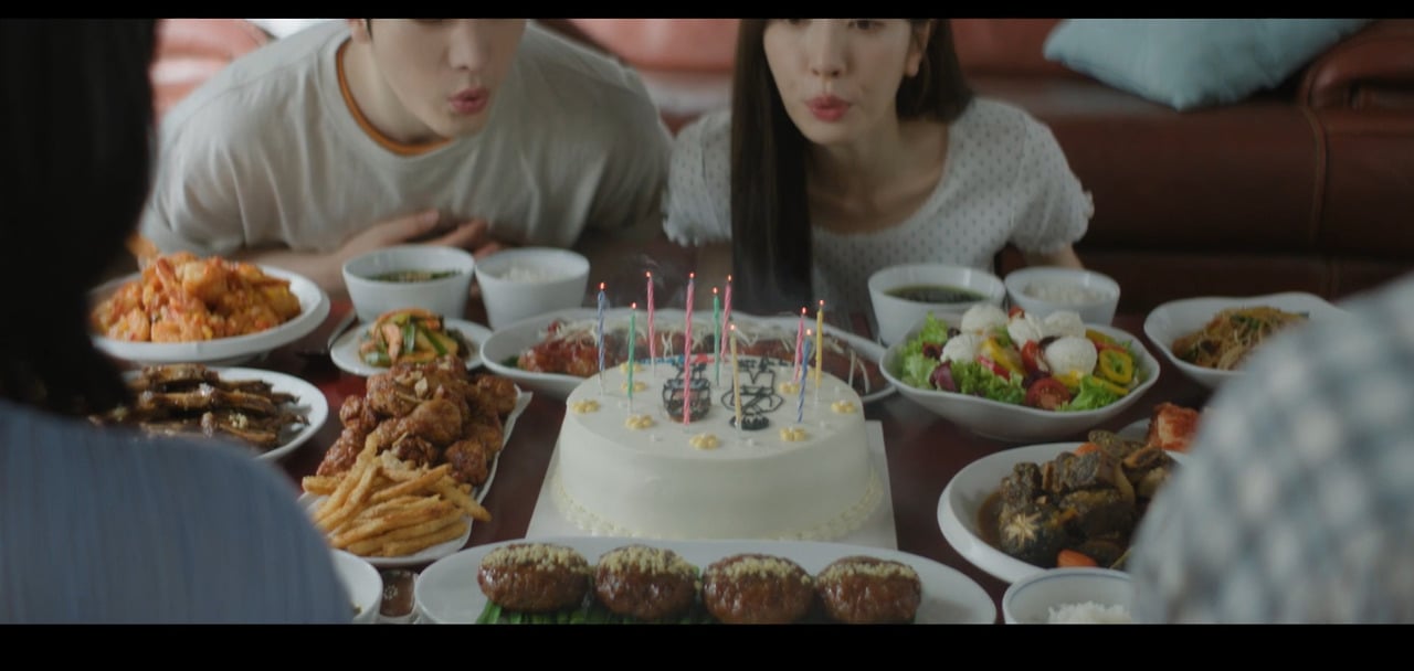 2000년대 집에서 하는 생일파티 국룰…jpg