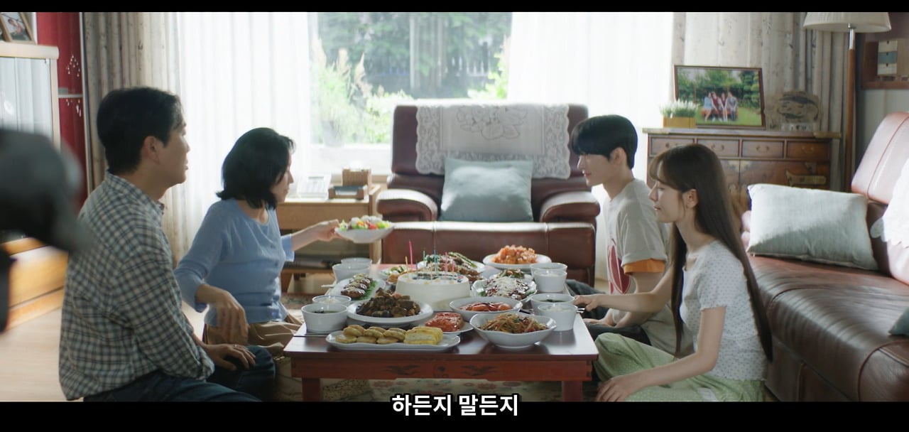 2000년대 집에서 하는 생일파티 국룰…jpg