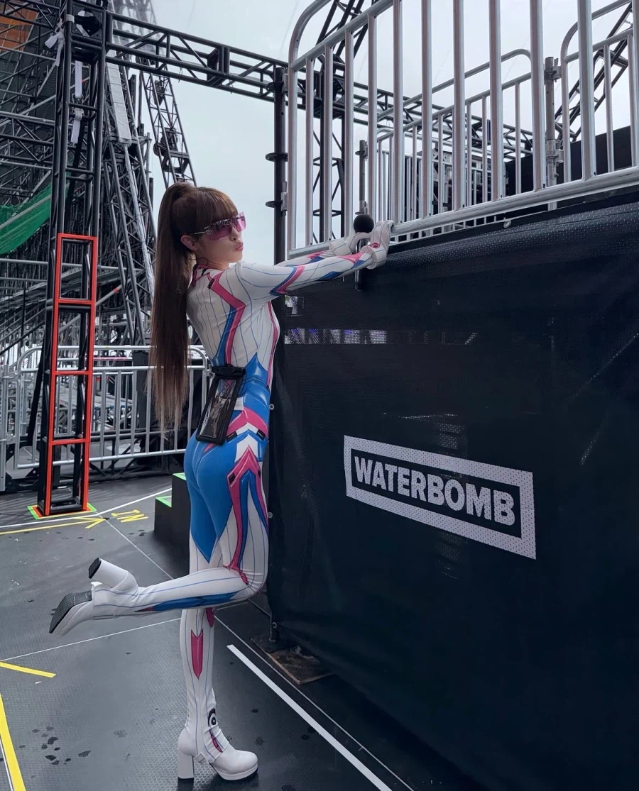 최예나 근황 gif