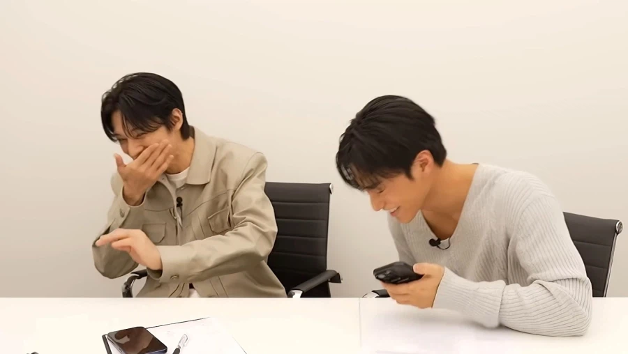 친누나랑 통화하고 논란이 생긴 한국 아이돌 ㅋㅋ