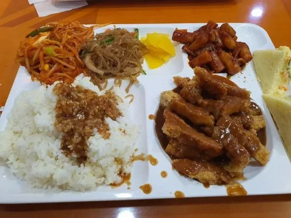 부산 우체국 7000원 무한리필 뷔페 수준