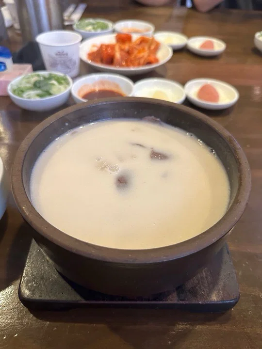 부산에서 판다는 4500원짜리 김밥