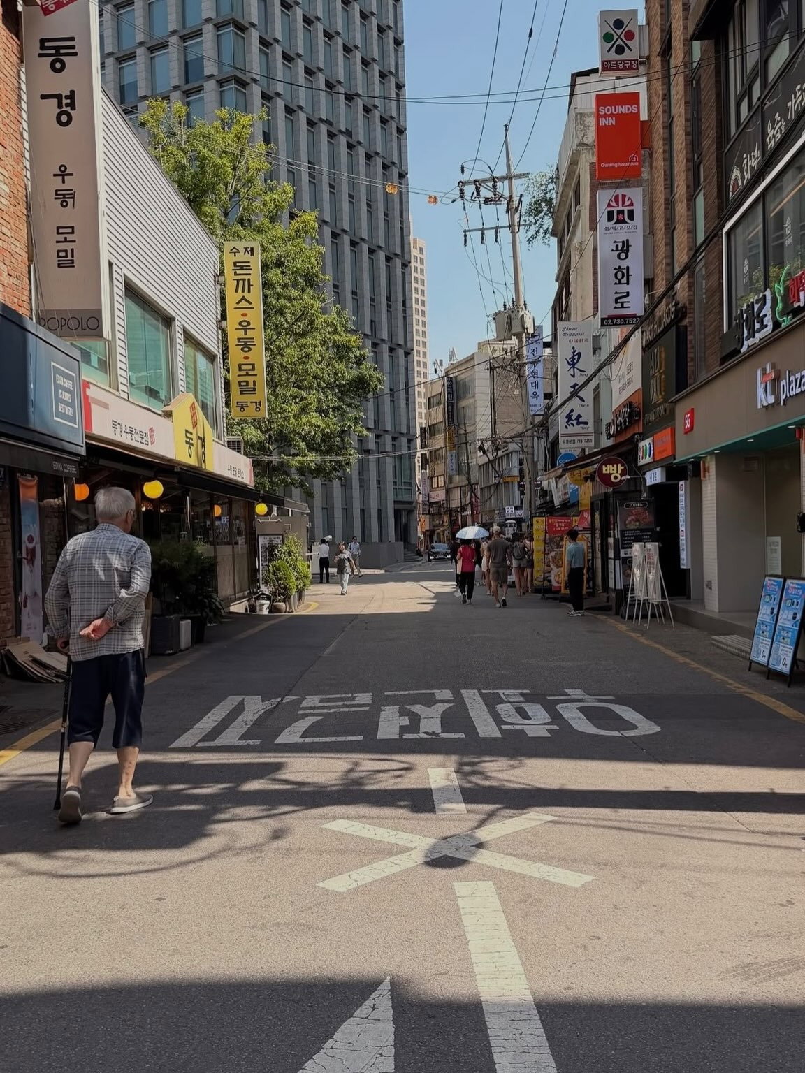 외국인들이 좋아하는 한국 감성샷.jpg