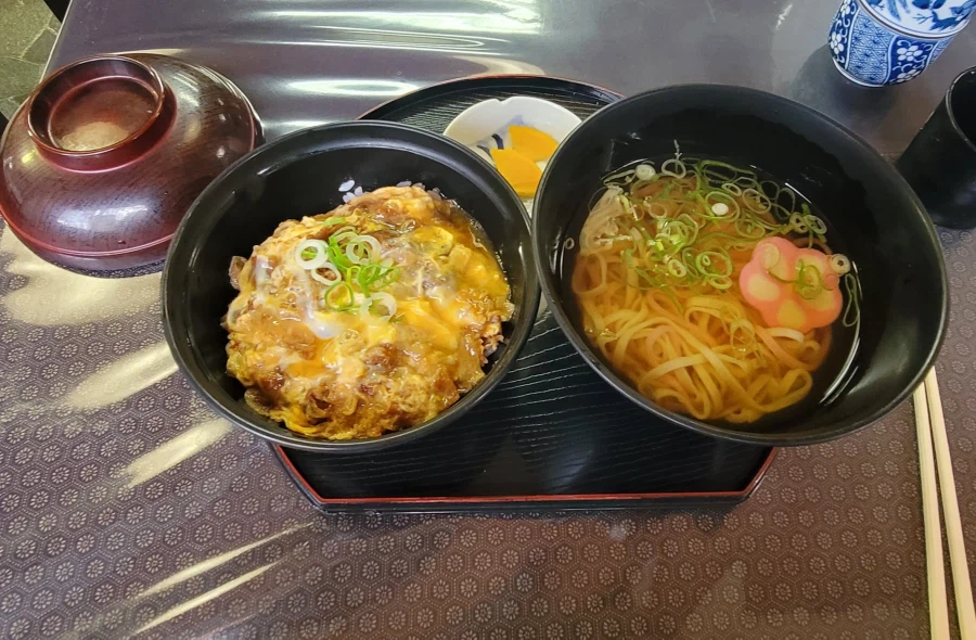 젓가락 내려놓게 만든 텐동집 정수기 상태.jpg