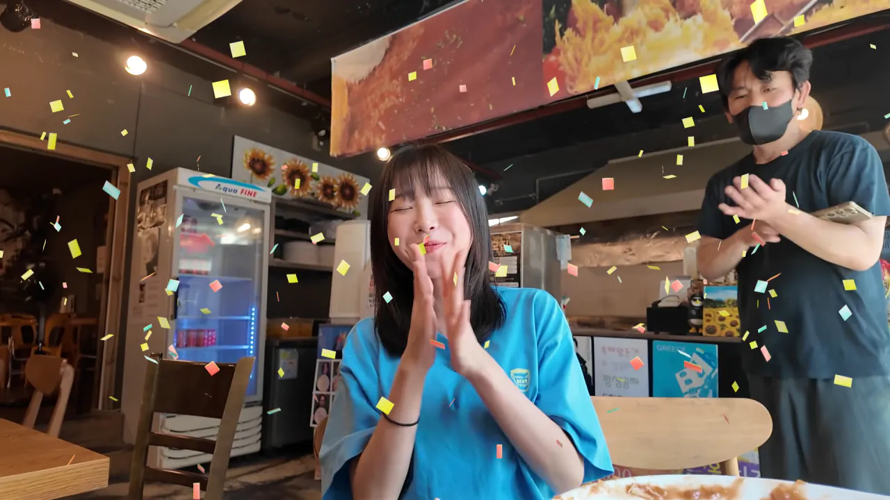 다먹으면 공짜 초대왕 돈까스 먹방 도전한 쯔양 근황 ㄷㄷㄷㄷㄷ