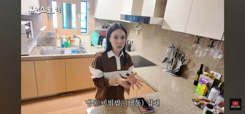 비행기로 김밥 배달해 연매출 200억 만든 미모의 대표.jpg