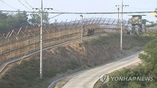 [단독] 軍, 30대 여성에 최전방 민통선 뚫려…GOP 광망까지 절단