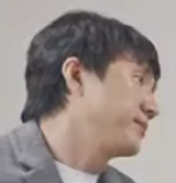 잠깐 부팅하면서 뜬 금강선 표정봐