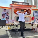 ??:  앞으로 나는 아이돌이다 라고 생각하고 자기관리에 신경쓰도록 하겠습니다.  그러니 저를 괄시하고 업신여기셨던 여러분도 이젠 저를 아이돌로 예우해주시길 부탁 드립니다.