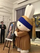귀걸이 위치 때문에 해외에서 화제중인 미피