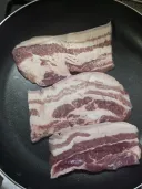 100g 6400원 흑돼지 삼겹