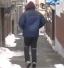 자기 기분 더러우니 카메라 싹 다 끄라는 조나단