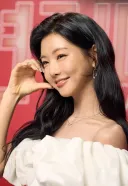 캐릭터 설정상 분명 발연기를 해야하는데