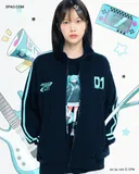 밖에 절대 못 입고 나갈 것 같은 콜라보 의상.jpg
