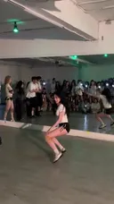 ㅇㅎ)요즘 대학교 댄스팀누나들 안무연습 수위.mp4