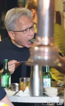 주기적으로 한국에 술먹으러 오는 외국인들