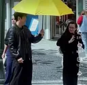 한국인이 외국서 서양인들에게 양산 씌워주는 사회실험