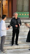 젠슨 황… 오늘은 국뽕에 취한 하루 입니다