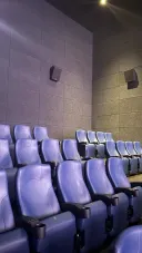 영화관을 혼자 전세내고서 보었습니다.